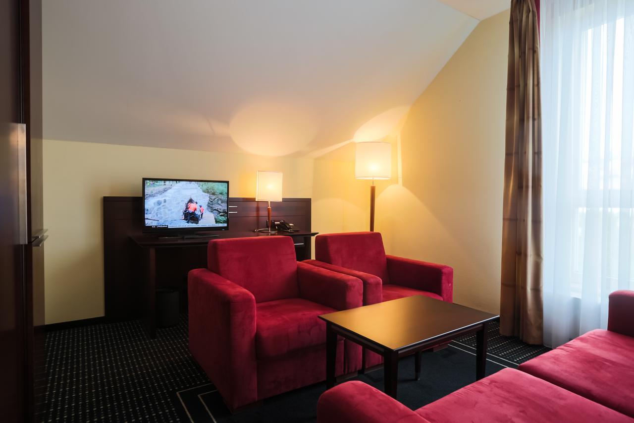 U Zvonu Hotel Plzen Exterior photo