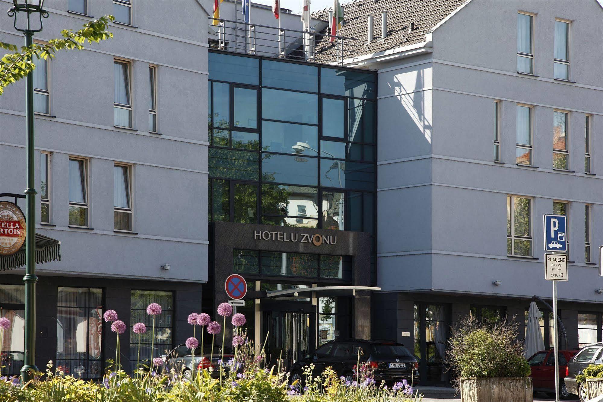 U Zvonu Hotel Plzen Exterior photo